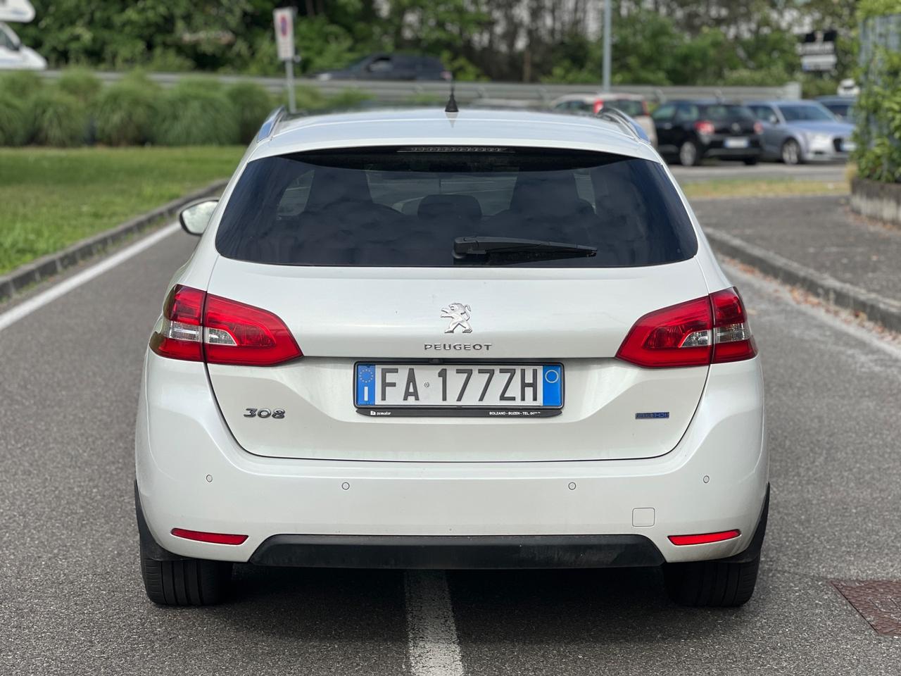 Peugeot 308 BlueHDi 120 S&S EAT6 SW GT Line