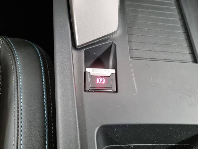 PEUGEOT 308 Plug-in Hybrid 180 e-EAT8 Allure
