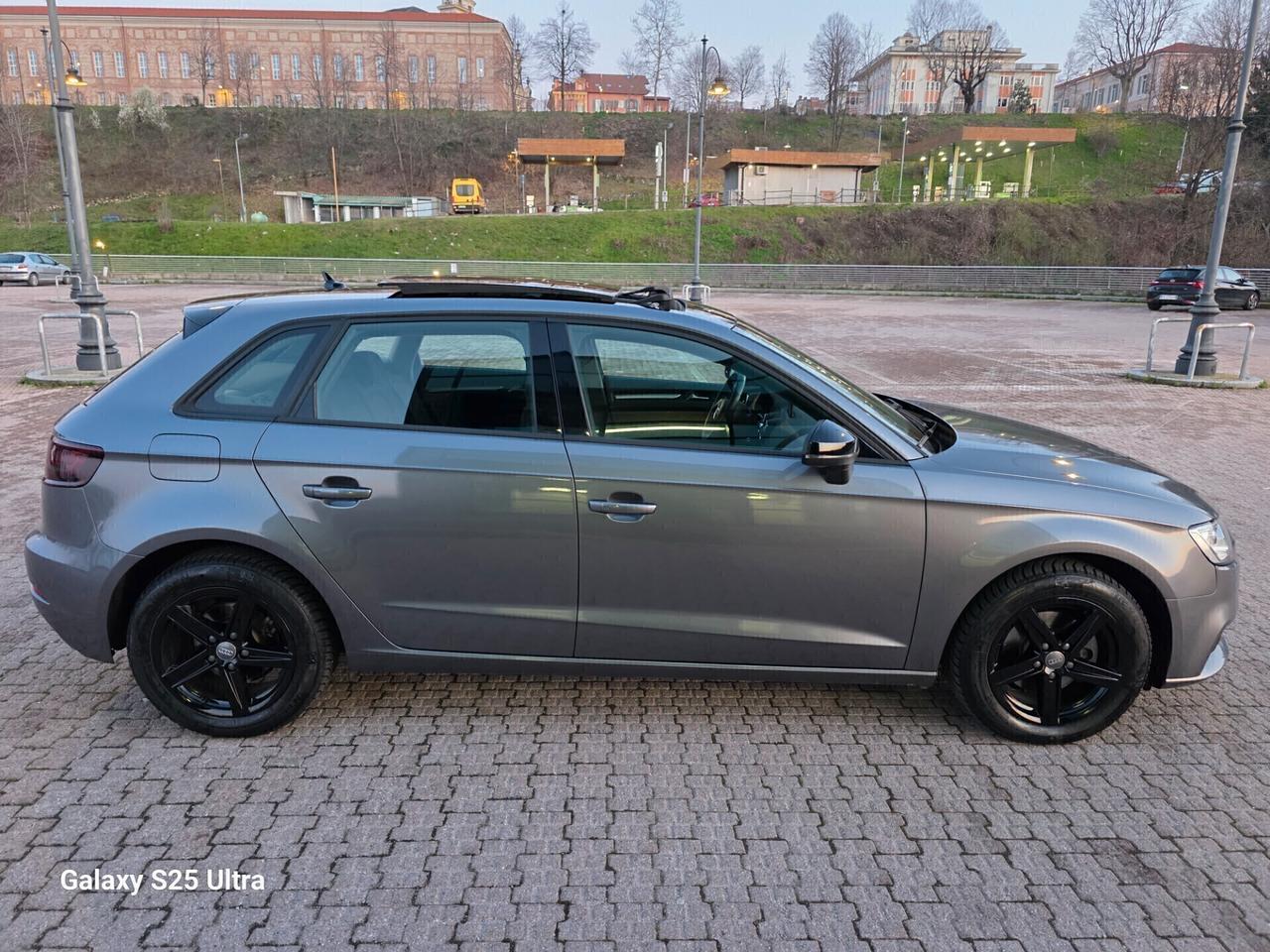 Audi A3 tetto apribile valutiamo usato/scambio