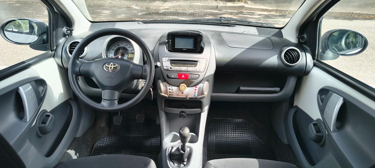 Toyota Aygo 1.0 12V VVT-i 5 porte
