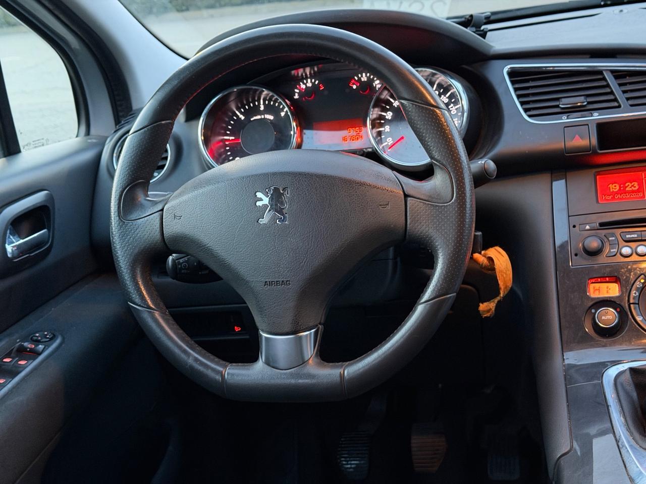 Peugeot 3008 2.0 HDi 150CV Business