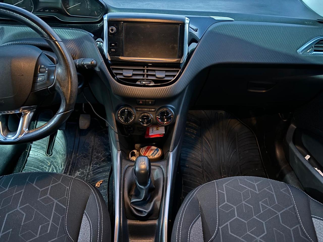 Peugeot 2008 BlueHDi 100 S&S Allure