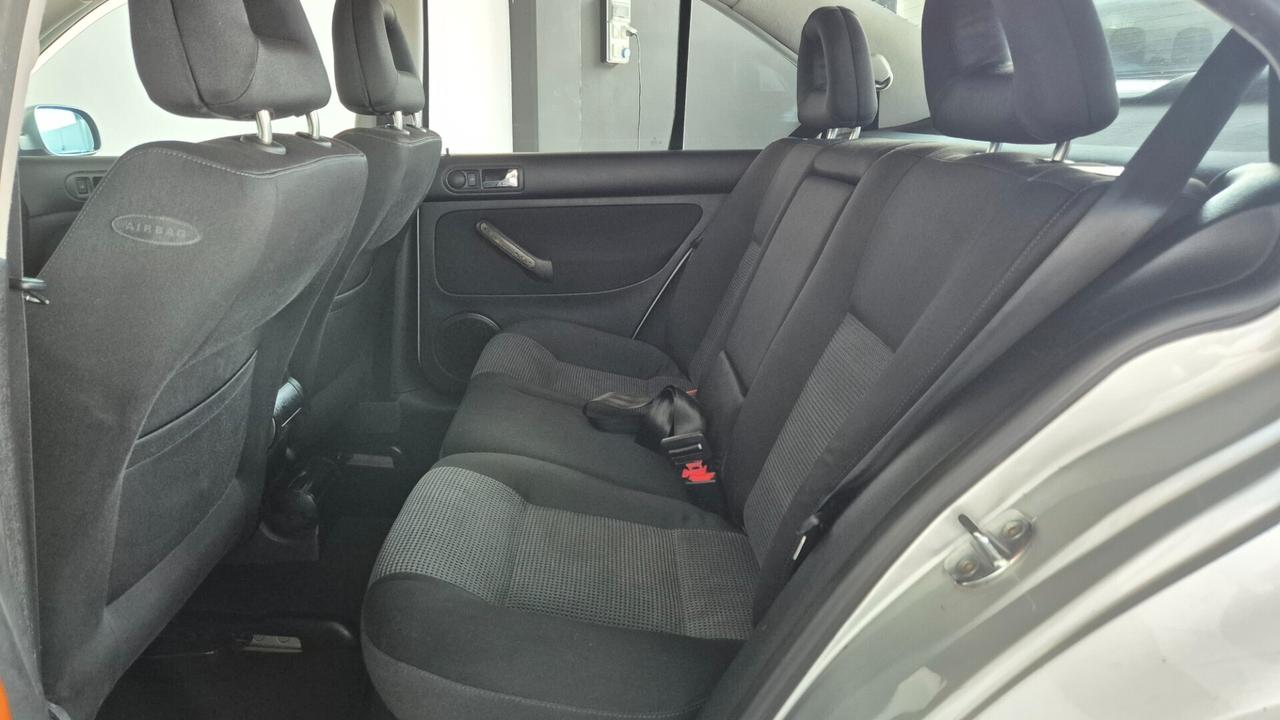 Volkswagen Bora 1.6 16V cat Highline