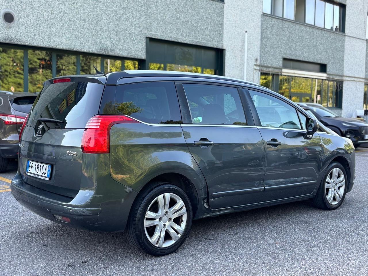 Peugeot 5008 1.6 HDi 115CV Active