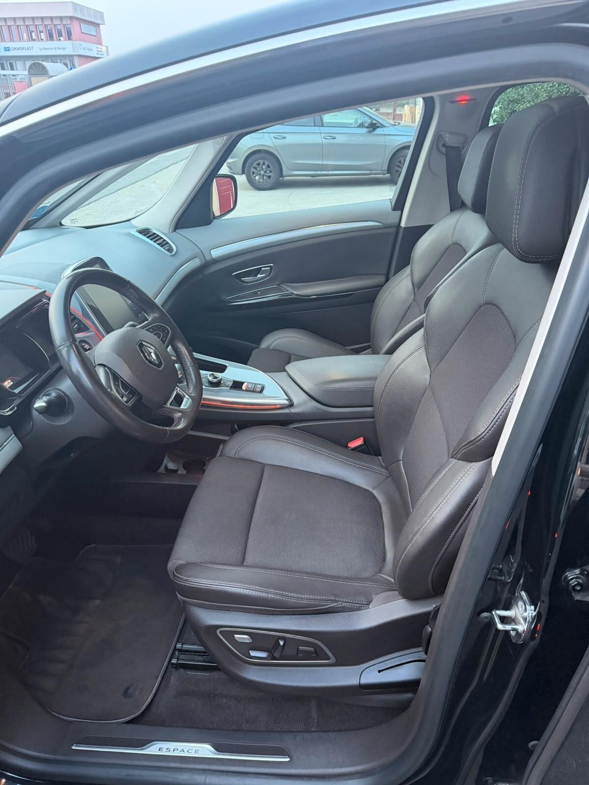 Renault Espace dCi 160CV EDC Energy Initiale Paris 4Control