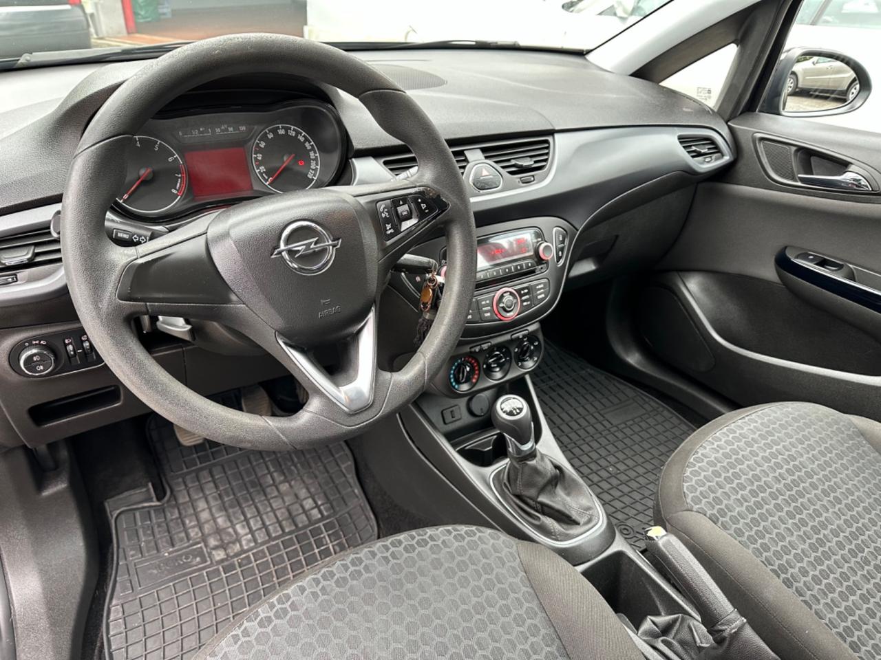 Opel Corsa 1.2 5 porte