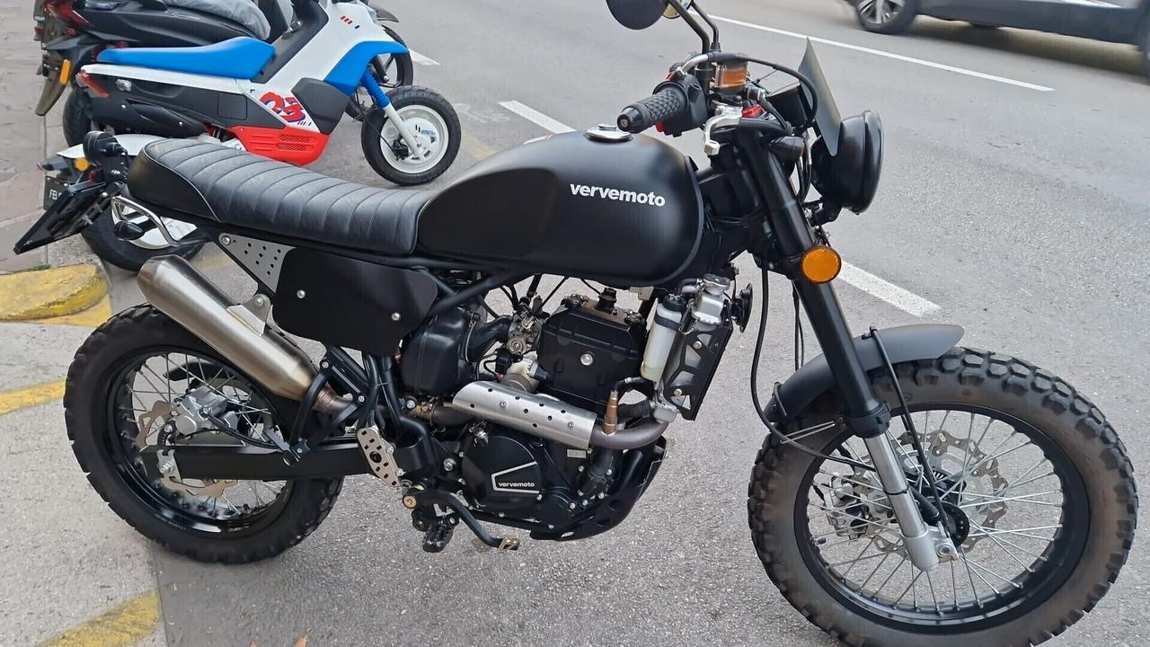 VERVE MOTO TRACKER 250 C.C.