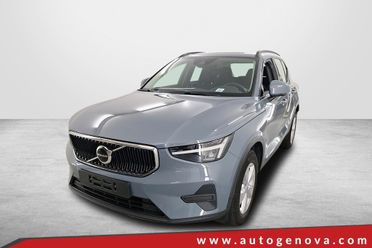 VOLVO XC40 1.5 T2 129CV 6M. ESSENTIAL ( FARI LED - COCKPIT - CRUISE - NAVI - PDC - TELECAMERA POST. - CERCHI 17 )