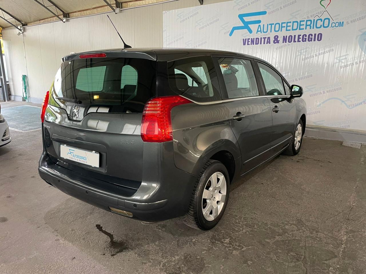 Peugeot 5008 1.6 Hdi 112cv Business