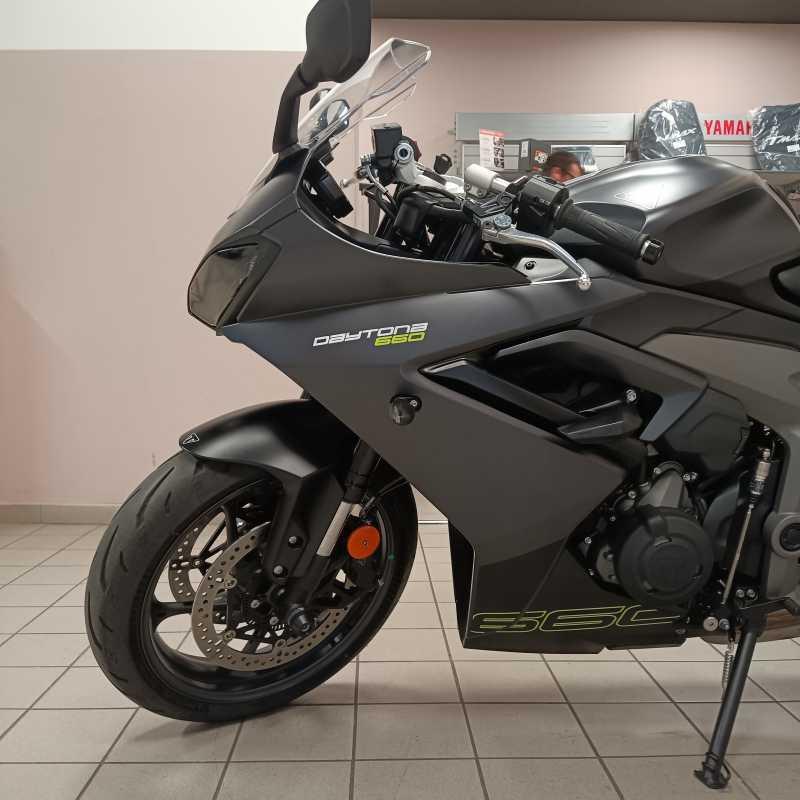 Triumph Daytona 660 - 2025
