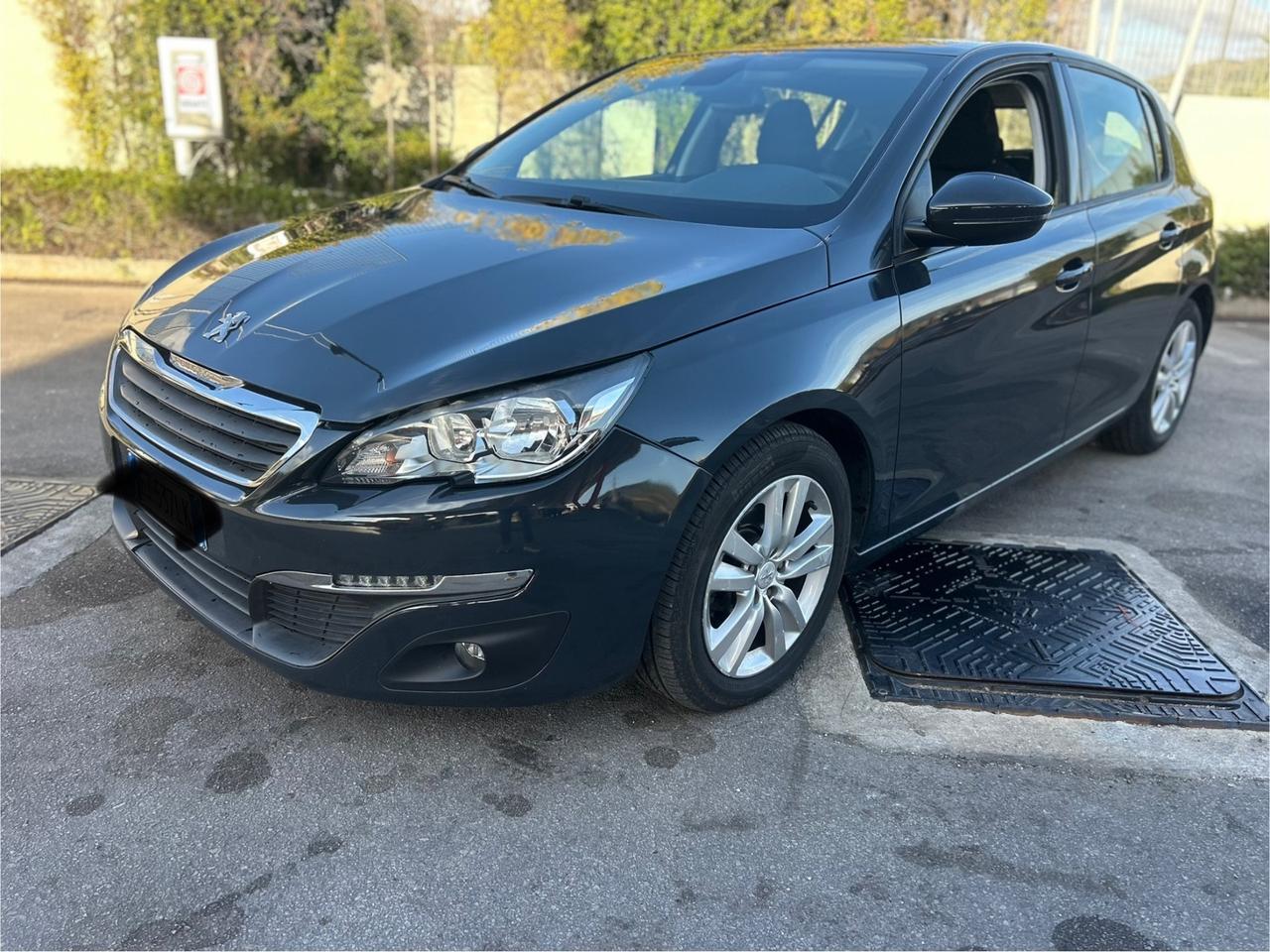 Peugeot 308 1500 cdi per neo patentati