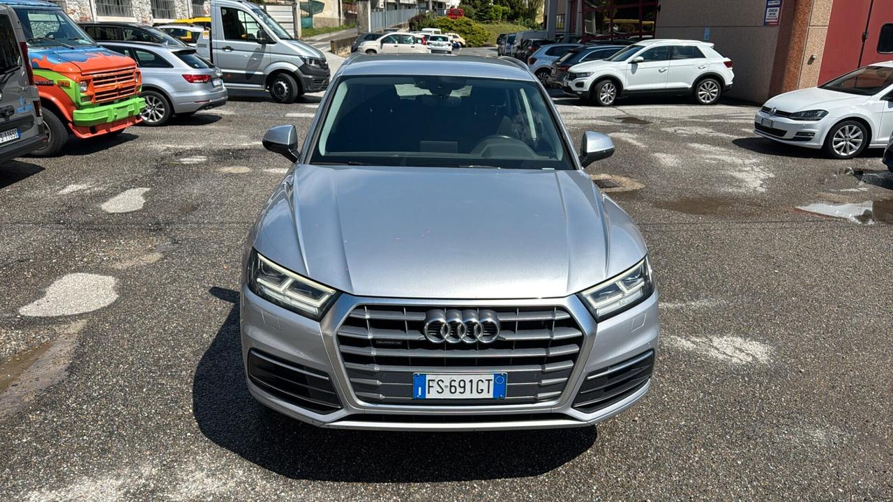 Audi Q5 2.0 TDI 150 CV Business