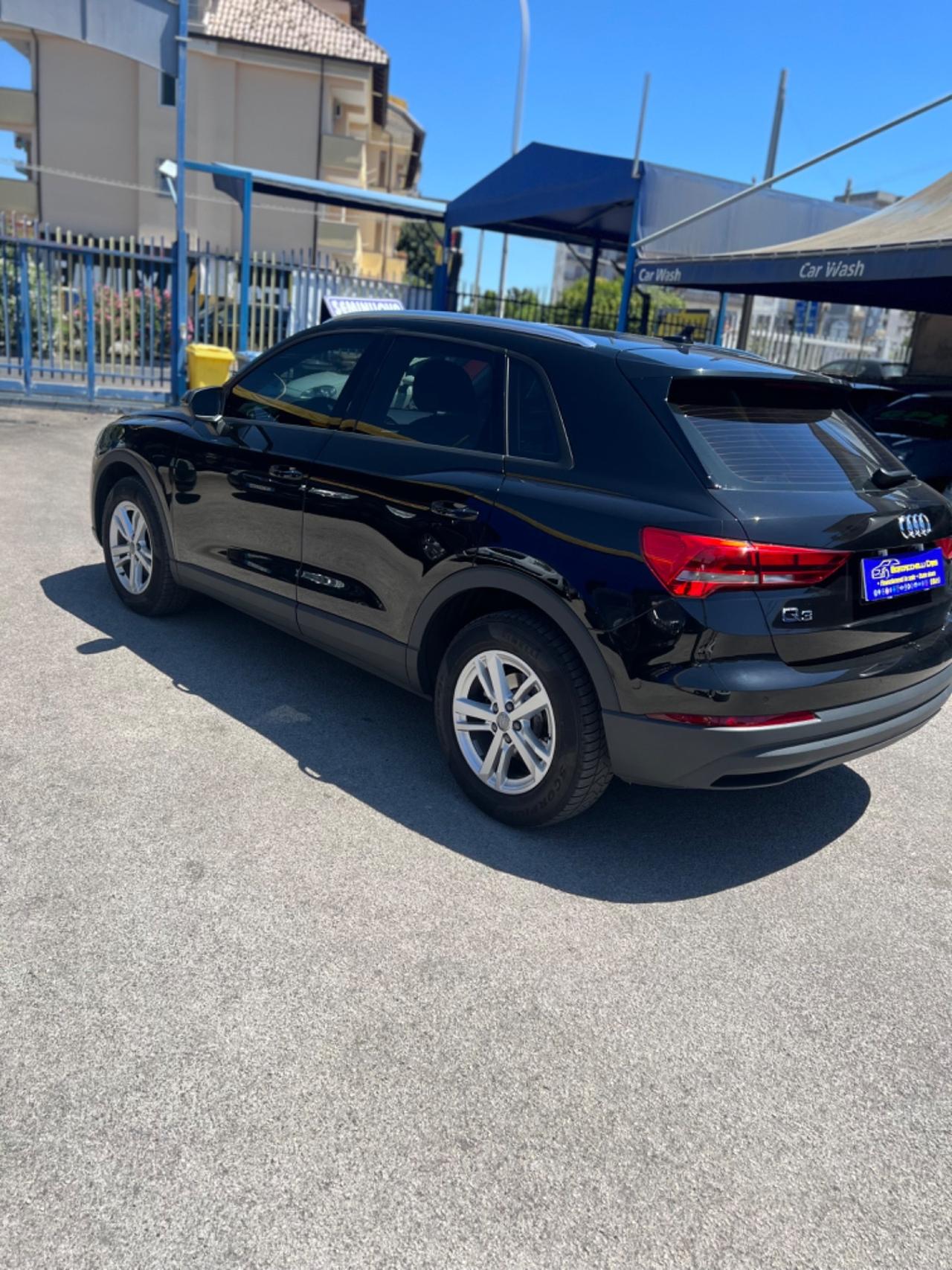 Audi Q3 35 TDI S tronic Business Advanced