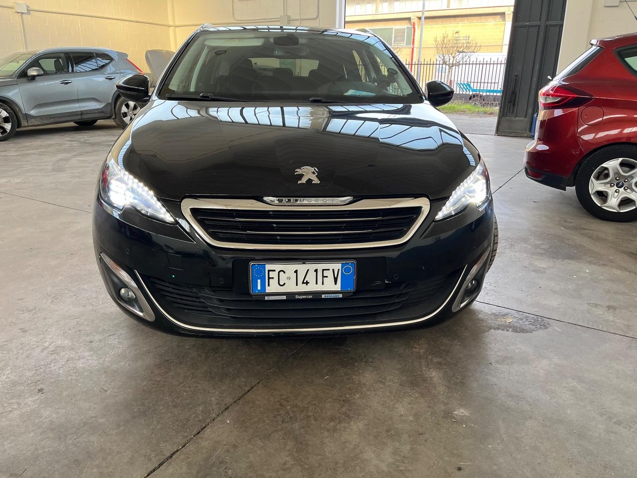 Peugeot 308 BlueHDi 120 S&S SW Business