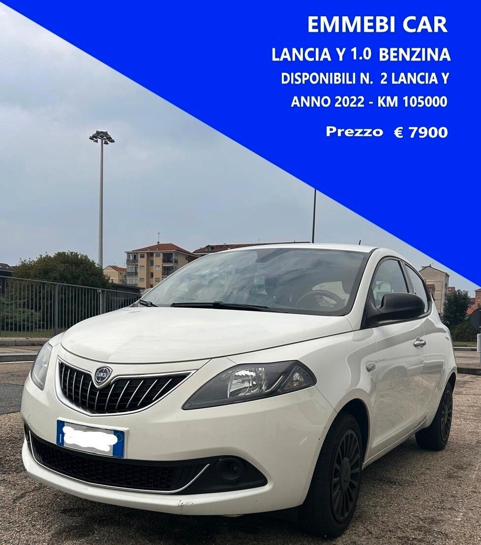 Disponibili 2 Lancia Ypsilon 1.0 FireFly 5 porte S&S Hybrid Ecochic Silver