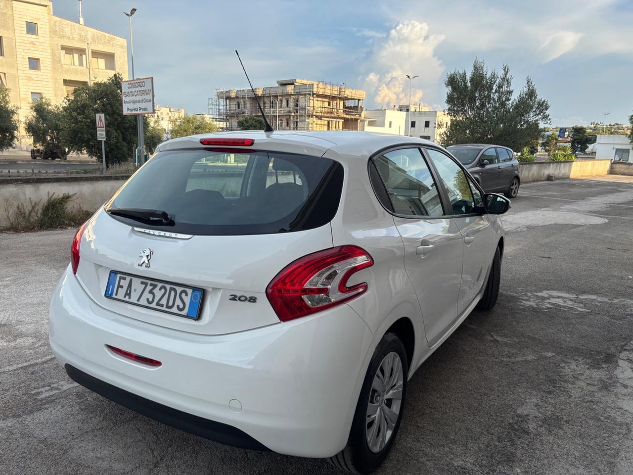 Peugeot 208 1.4 HDi 68 CV 5 porte Access