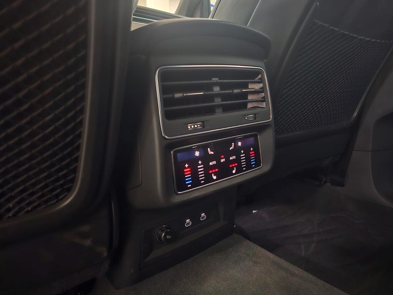 Audi Q8 50 TDI S-TRONIC 286CV LASER MATRIX TETTO PANORAMICO APRIBILE BANG & OLUFSEN CERCHI 23'