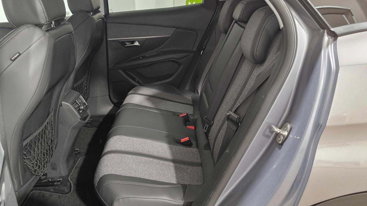 Peugeot 3008 BlueHDi 120 S&S Allure