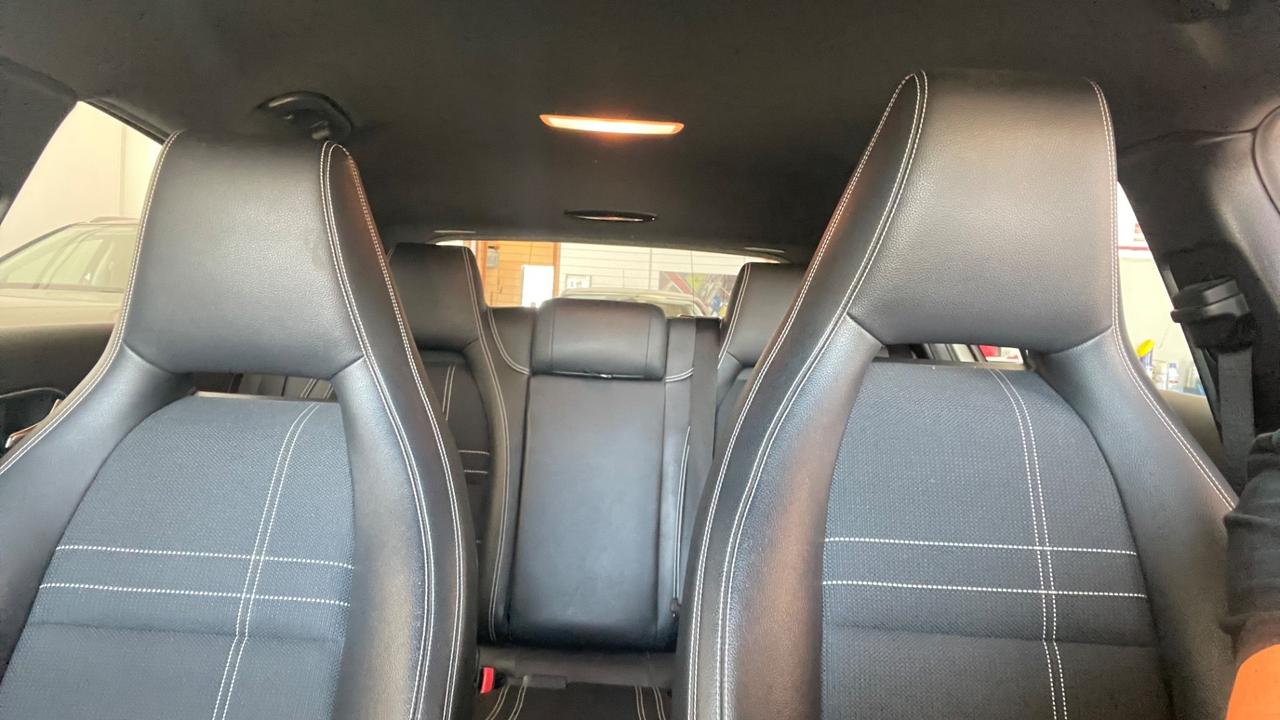 Mercedes-benz A 180 d Premium