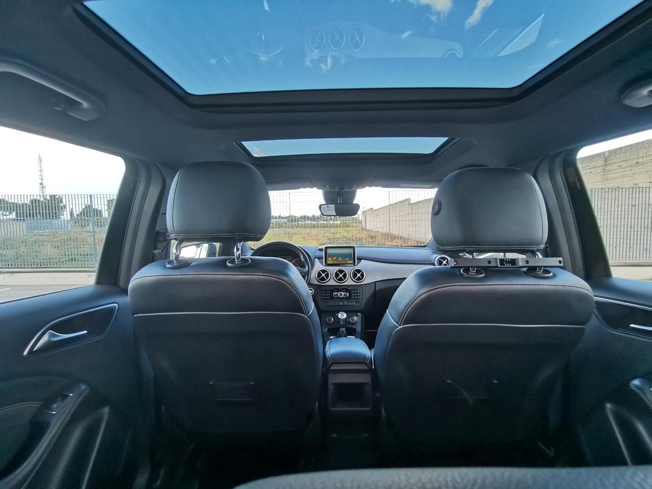 Mercedes-benz B 180 BlueEFFICIENCY Prem. TETTO/NAVIG