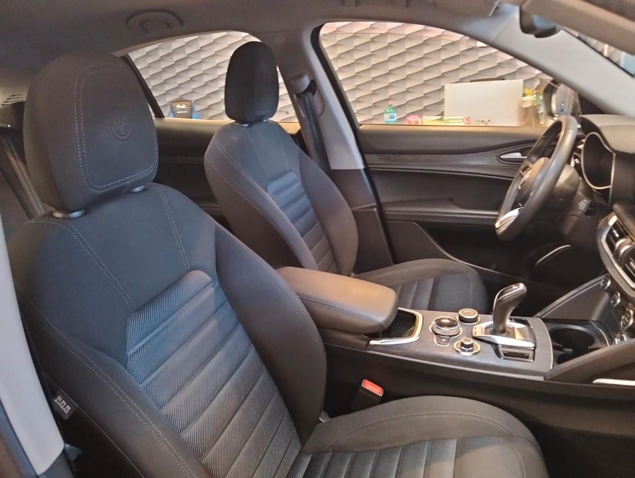 Alfa Romeo Stelvio 2.2 Turbodiesel 190 CV AT8 RWD Business