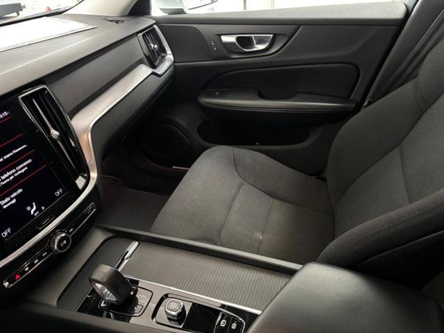 VOLVO V60 B3 Geartronic Momentum Business Pro