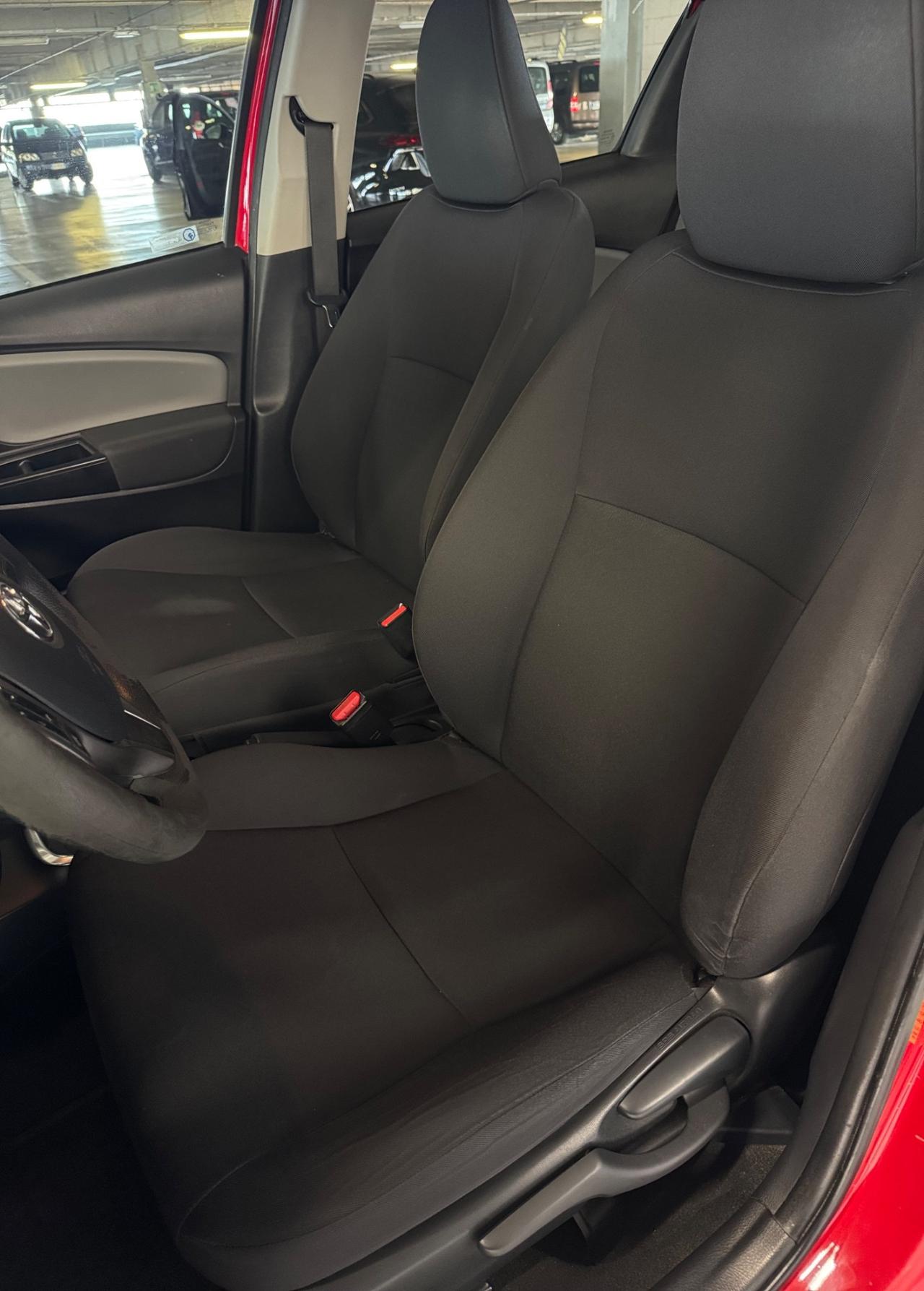 Toyota Yaris 1.5 Hybrid 5 porte Active