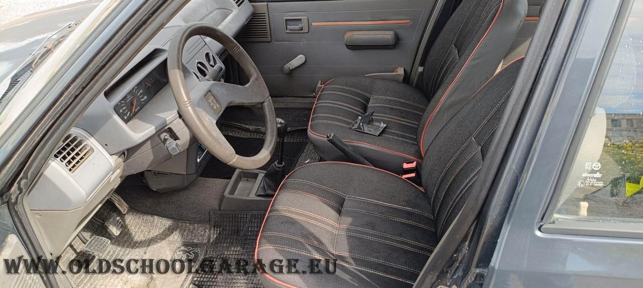 Peugeot 205 954 5 porte Look
