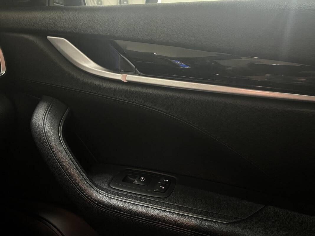 Maserati Levante 3.0 V6 250cv Gransport 2018