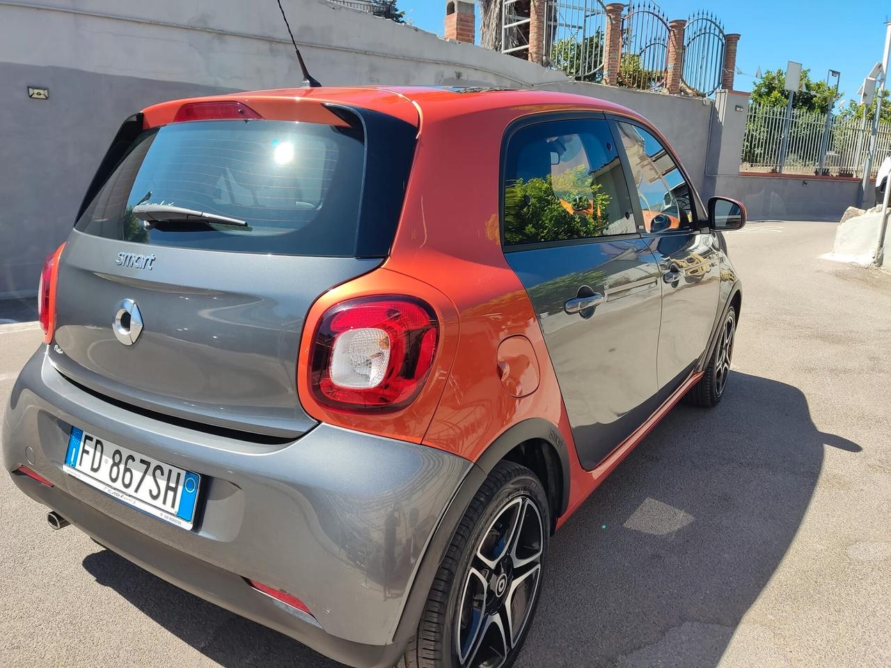 Smart ForFour 70 1.0 twinamic Safetown Silver