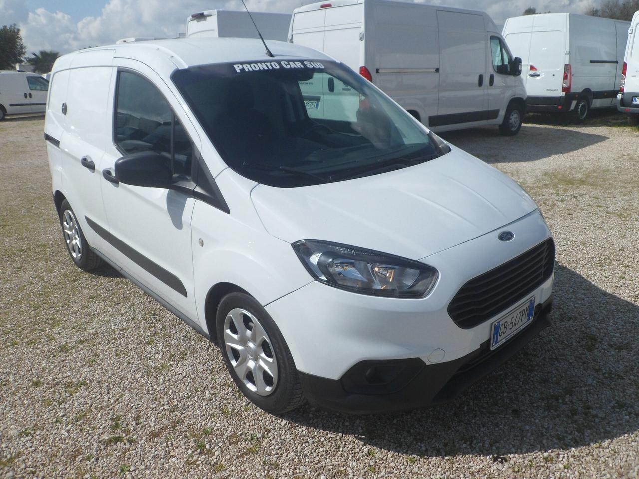 Ford Transit Courier furgone