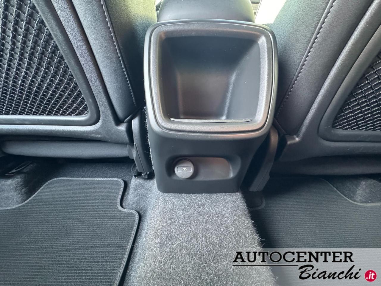 Volvo XC40 2.0 d3 R-design awd auto my21