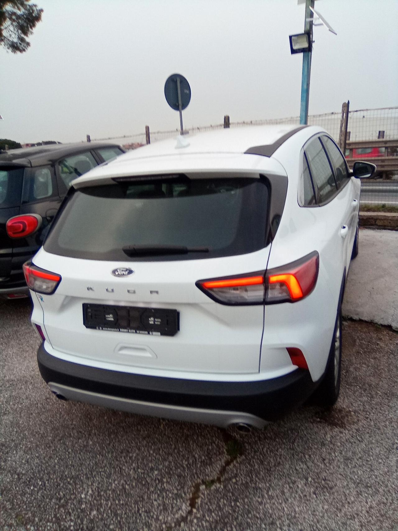 Ford Kuga 1.5 EcoBlue 120 CV 2WD Titanium gancio traino