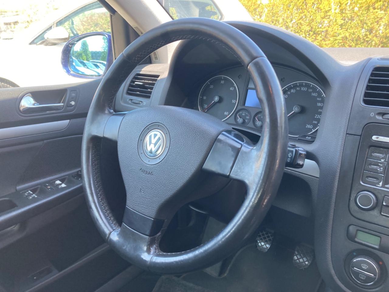 VOLKSWAGEN GOLF TDI 4x4 (MODELLO SPORTLINE)