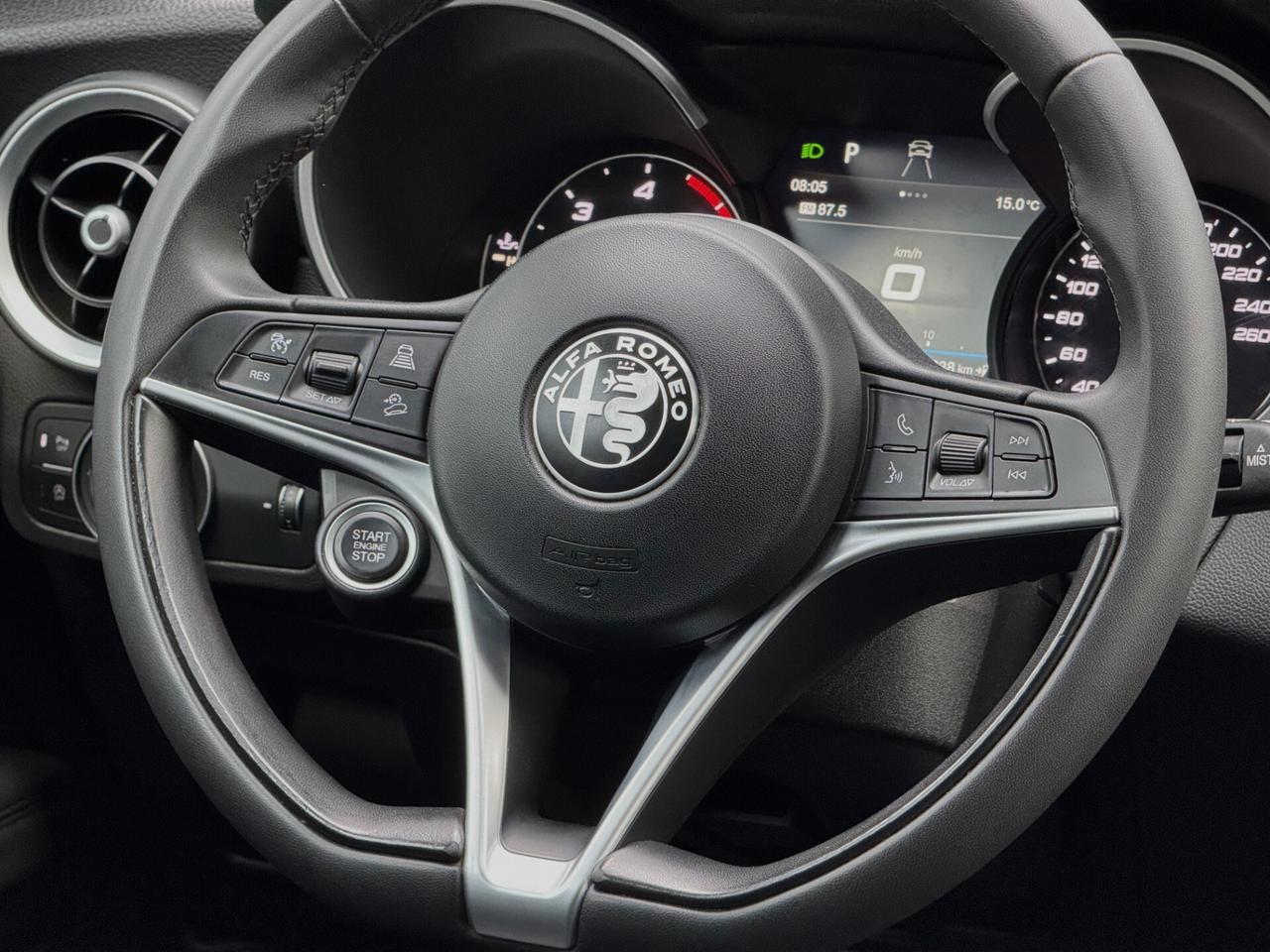 Alfa Romeo Stelvio 2.2 T Super Q4 210CV AT8 NAVI CAM