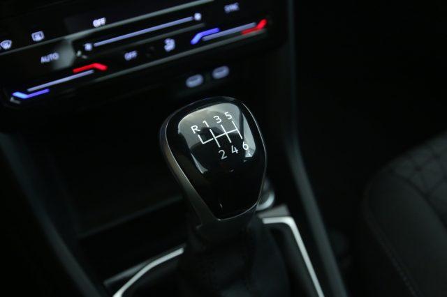 VOLKSWAGEN T-Cross 1.0 TSI 110 CV Sport / Neopatentati