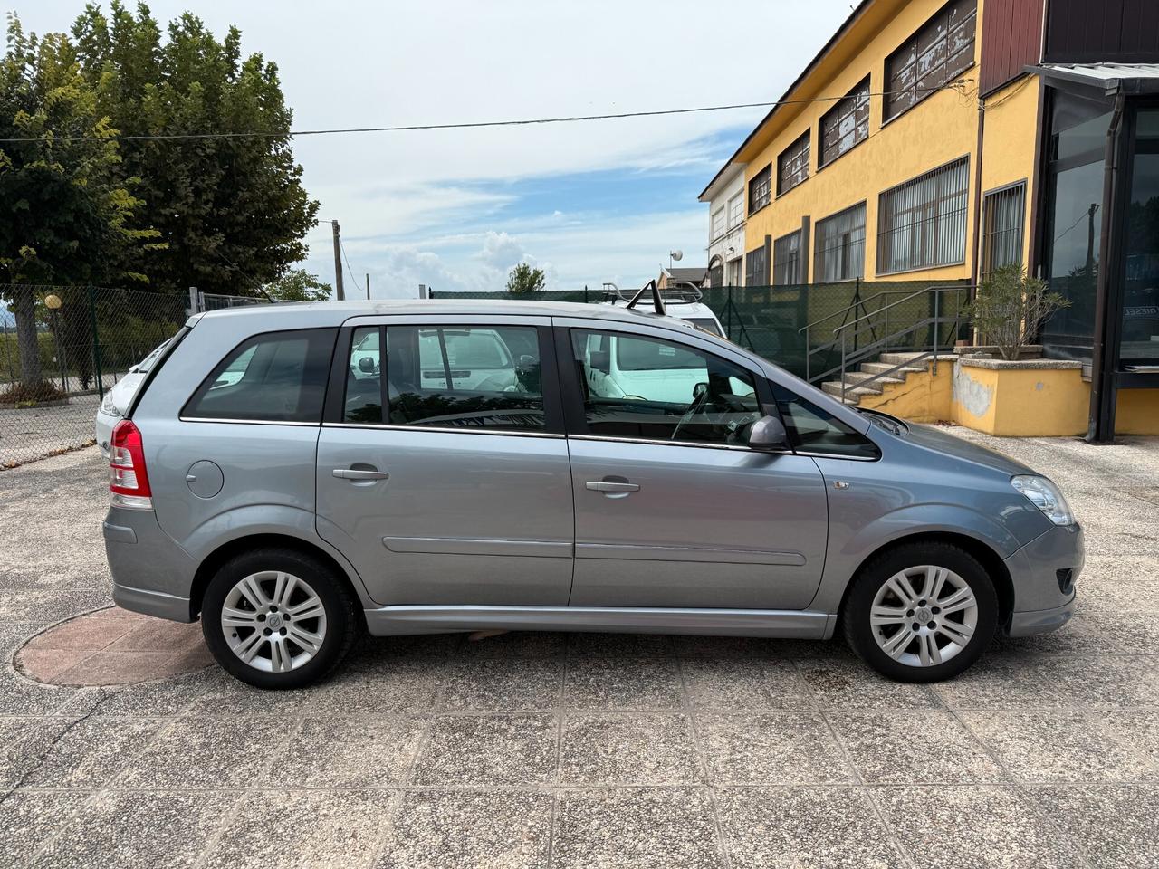 Opel Zafira 1.6 16V ecoM Cosmo LEGGI BENE