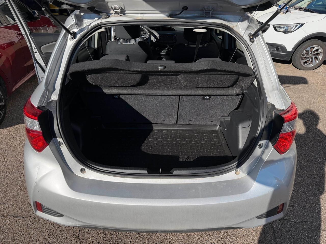 Toyota Yaris 1.5 Hybrid Active NEOPATENTATI
