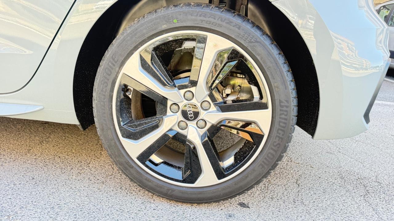 Audi A1 SPB 30 TFSI S tronic line edition LED NAVI KAMERA CERCHI 17 PDC BLUETOOTH NUOVA