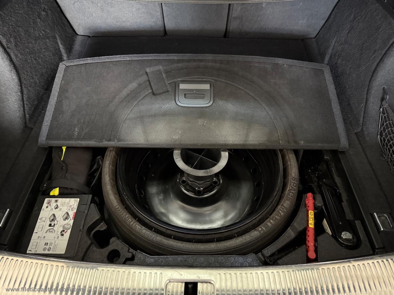 AUDI Q5 40 TDI 204CV qu. S tr. S line MATRIX - LUCI AMBIENTE FULL