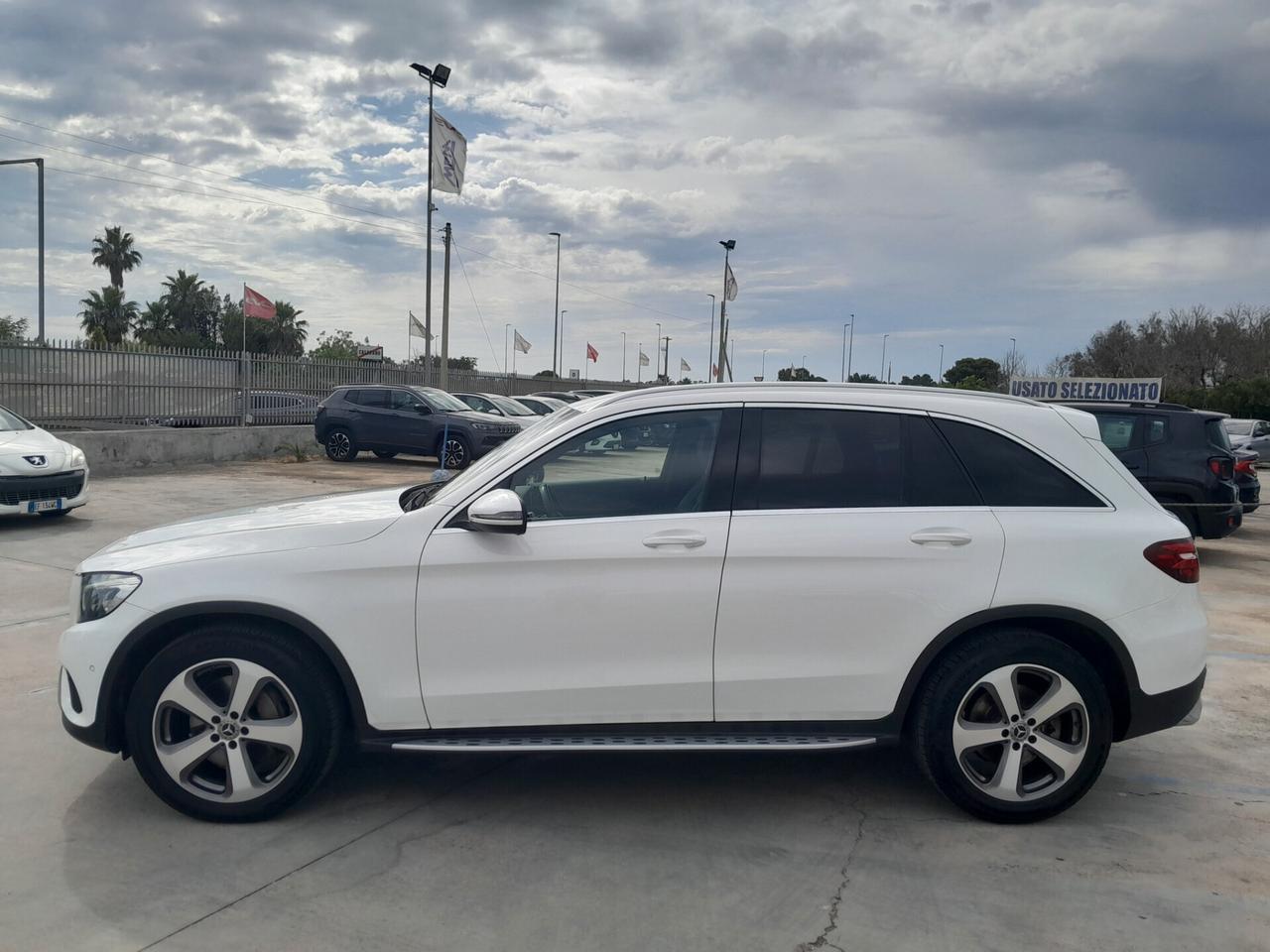 MERCEDES-BENZ GLC 220 D 4MATIC PREMIUM