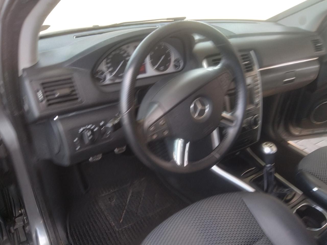 Mercedes-benz B 180 BlueEFFICIENCY Sport x neopatentati