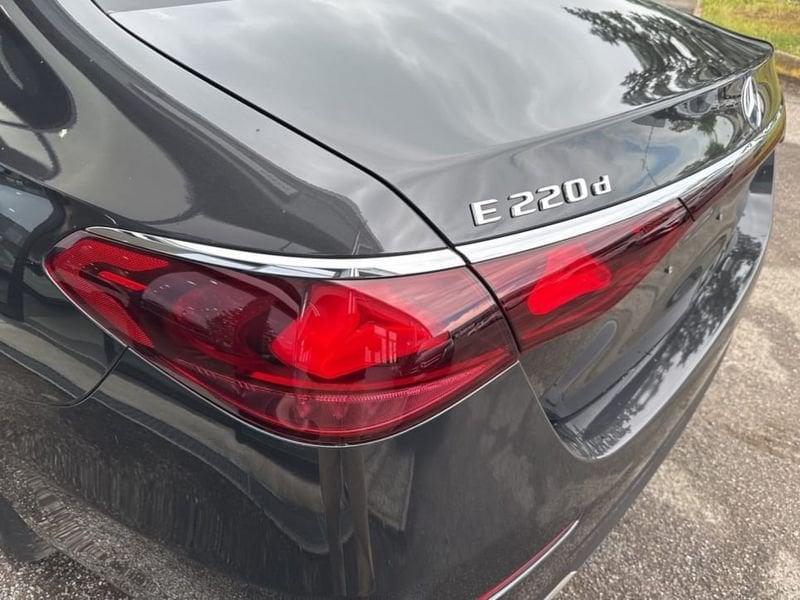 Mercedes-Benz Classe E 220d Berlina Advanced
