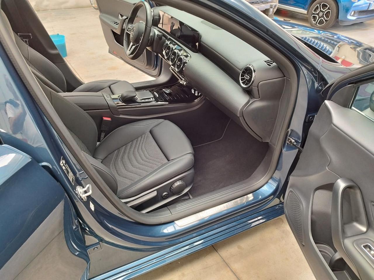 Mercedes-benz A 180 A 180 d Automatic Premium