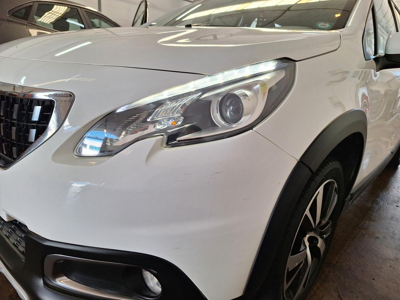 Peugeot 2008 BlueHDi 100 GT Line UNICAPROPIETARIA KM CERTIFICATI NAVI PELLE €6B