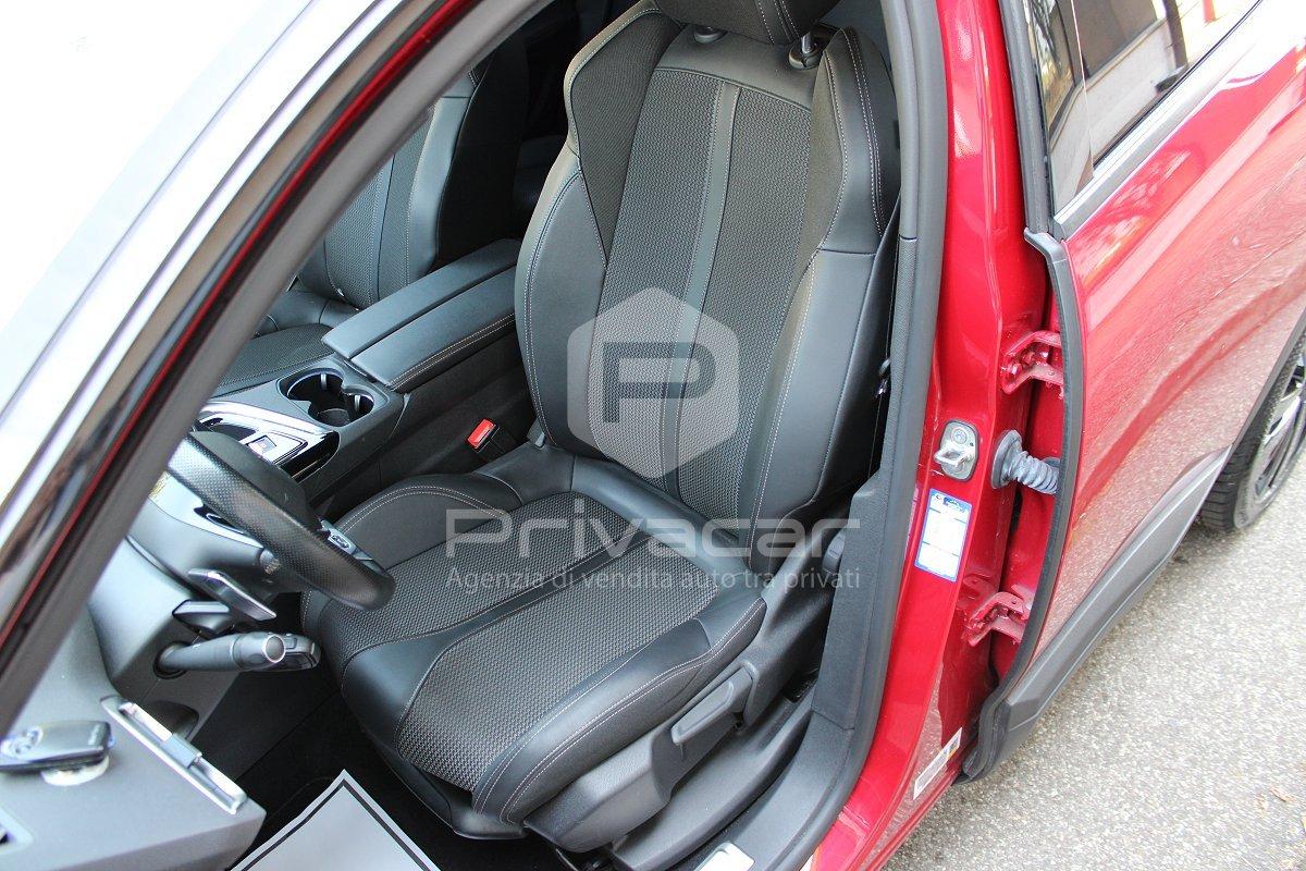 PEUGEOT 3008 BlueHDi 130 S&S EAT8 GT