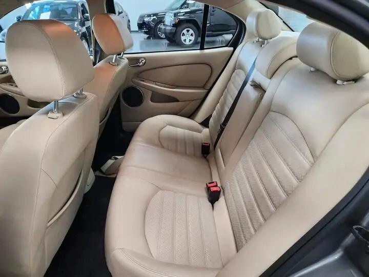 Jaguar X-Type 2.2D cat aut. Premium Luxury cDPF