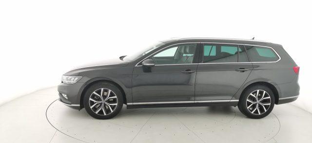 VOLKSWAGEN Passat Variant 2.0 TDI SCR EVO DSG Executive