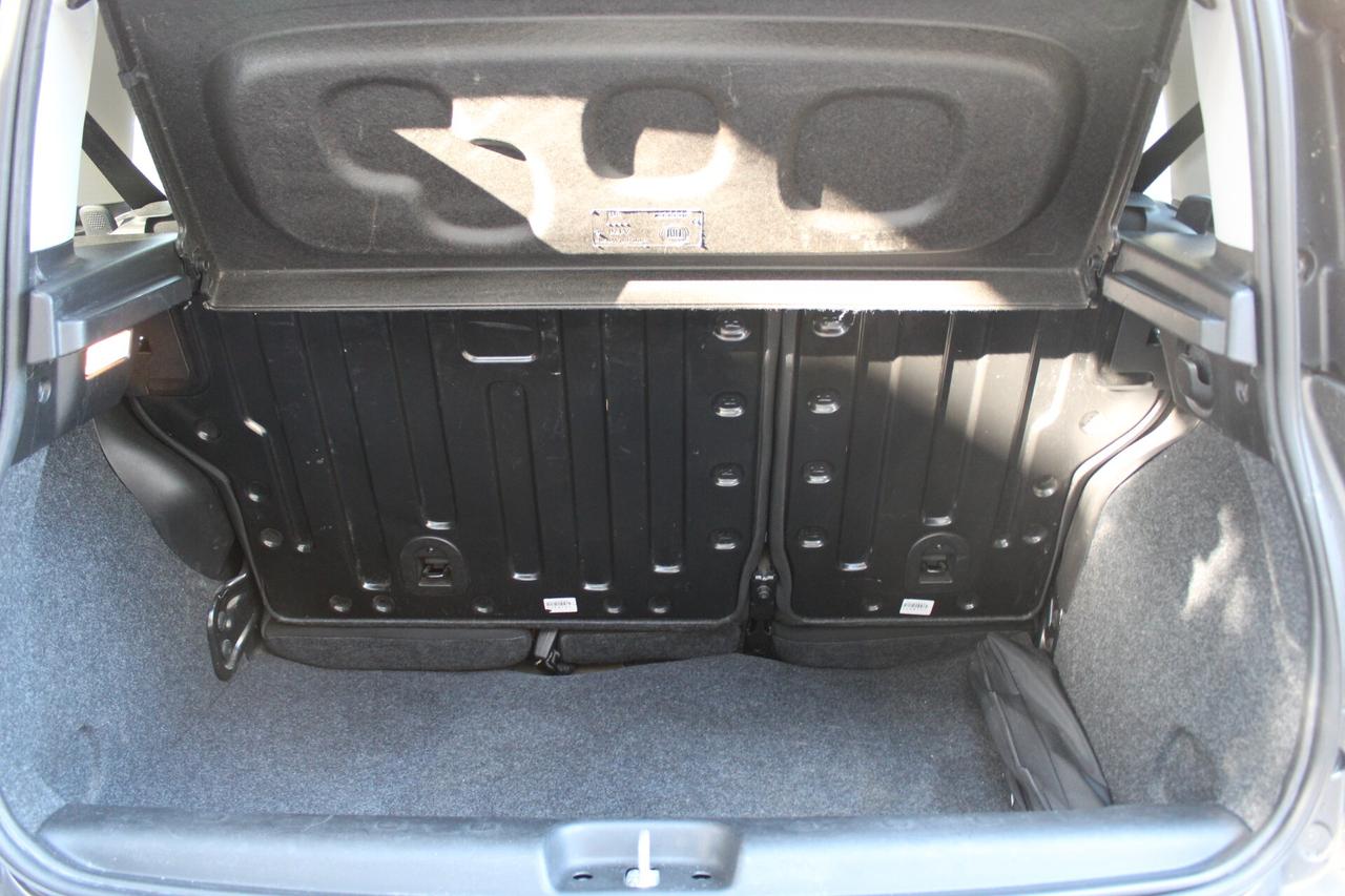 Fiat Panda 1.0 FireFly S&S Hybrid Garmin Full optional