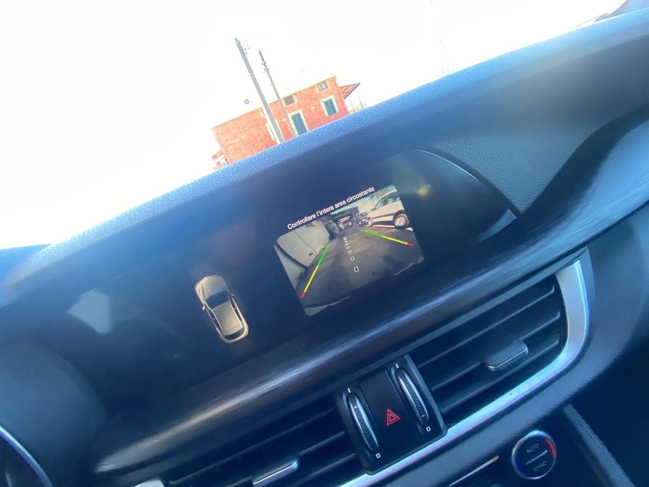 Alfa Romeo Stelvio 2.2 Turbodiesel 180 CV AT8 RWD Super